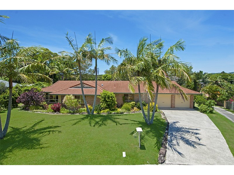 8 Hakea Crescent, Suffolk Park NSW 2481