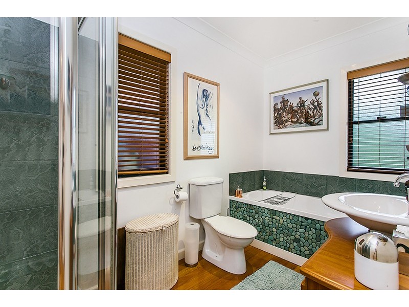 4 Barby Crescent, Bangalow NSW 2479