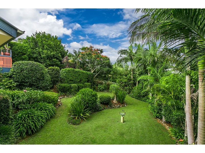 4 Barby Crescent, Bangalow NSW 2479