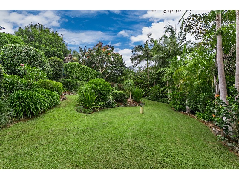 4 Barby Crescent, Bangalow NSW 2479