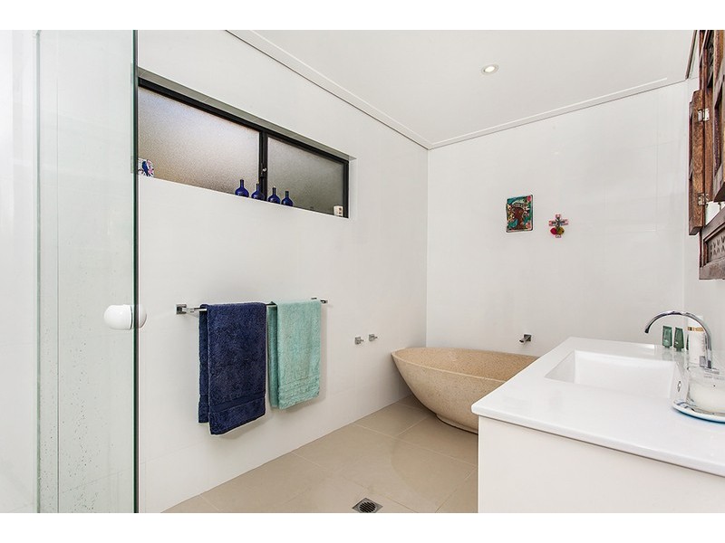 81 Parkway Drive, Ewingsdale NSW 2481