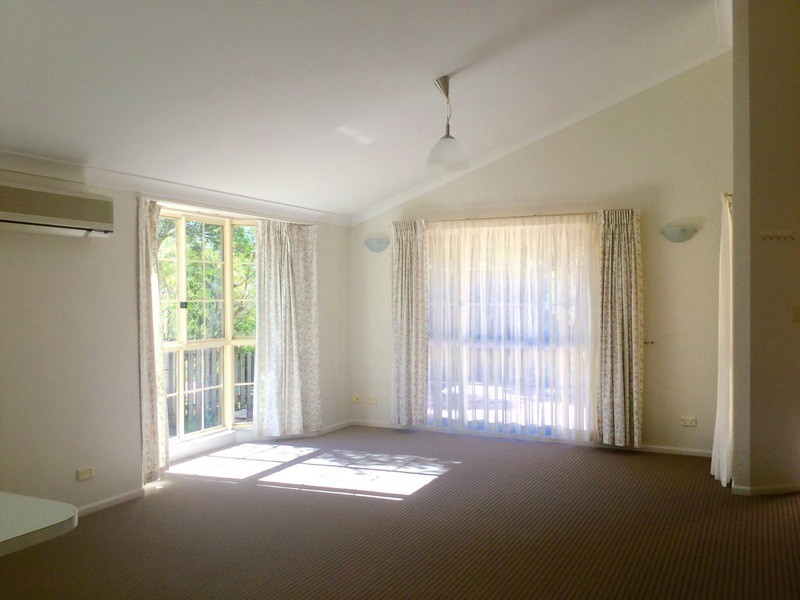 2 6 Hazelwood Close, Suffolk Park NSW 2481