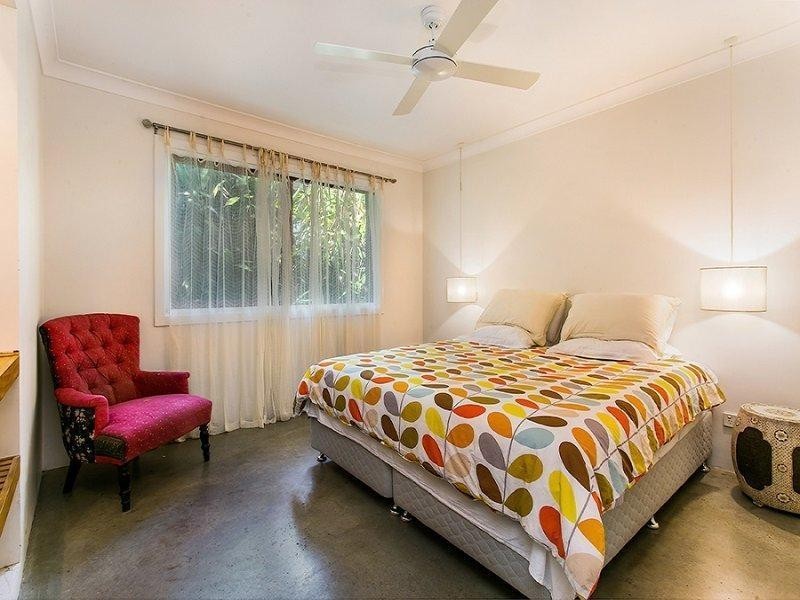 239  Broken Head Road, Suffolk Park NSW 2481