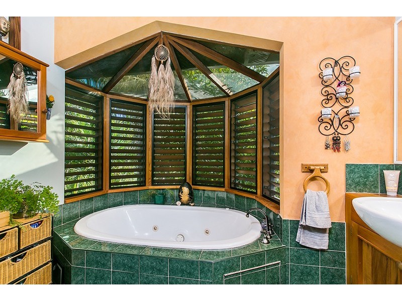 9 Mango Bark Court, Suffolk Park NSW 2481