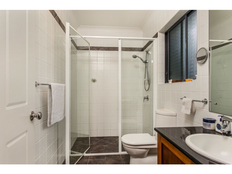 2 Barby Crescent, Bangalow NSW 2479