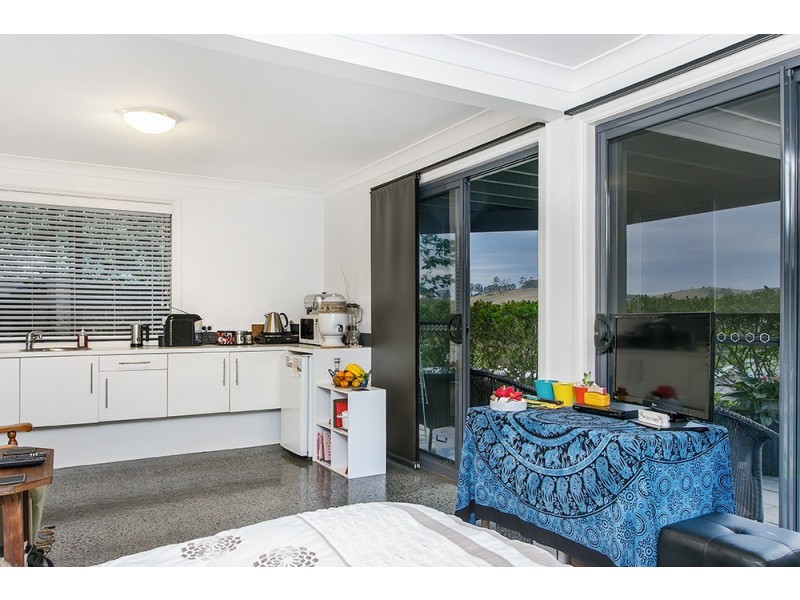 2 Barby Crescent, Bangalow NSW 2479