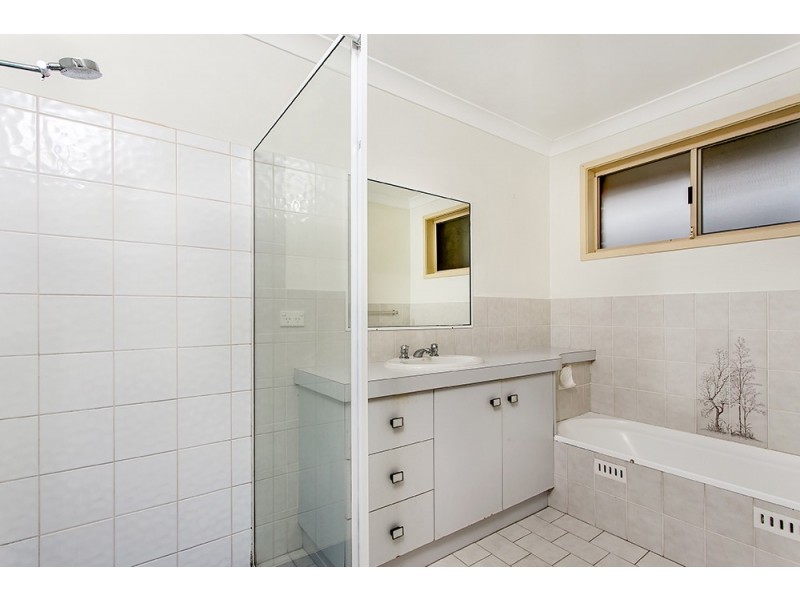 13 Kalemajere Drive, Suffolk Park NSW 2481