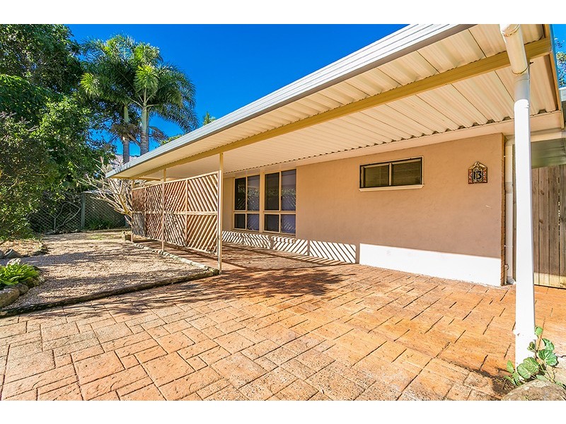 13 Kalemajere Drive, Suffolk Park NSW 2481