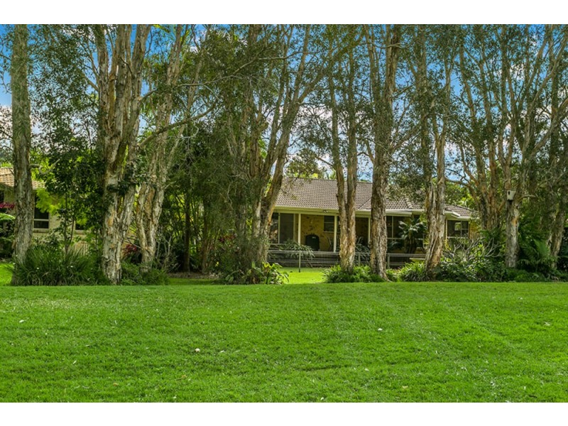 54 Balemo Drive, Ocean Shores NSW 2483