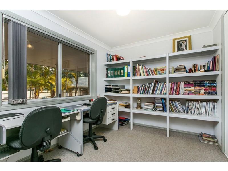 54 Balemo Drive, Ocean Shores NSW 2483