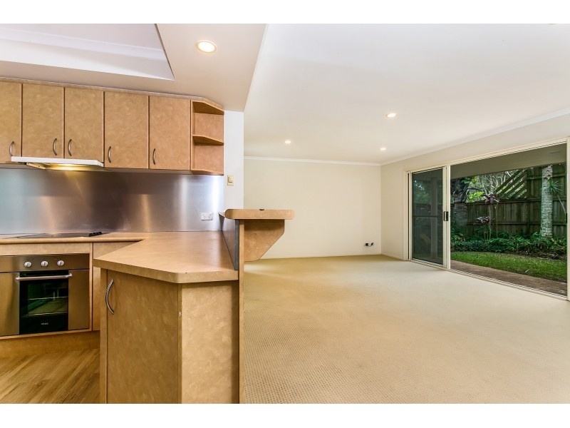 * Oceanside Place, Suffolk Park NSW 2481