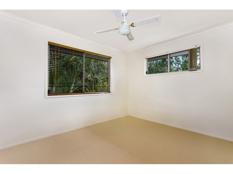 * Oceanside Place, Suffolk Park NSW 2481
