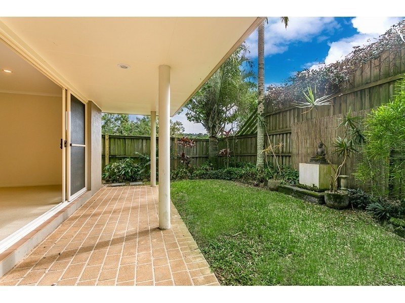 * Oceanside Place, Suffolk Park NSW 2481