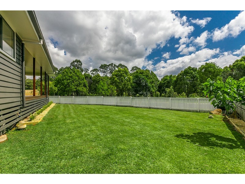 17 Palm Lily Crescent, Bangalow NSW 2479