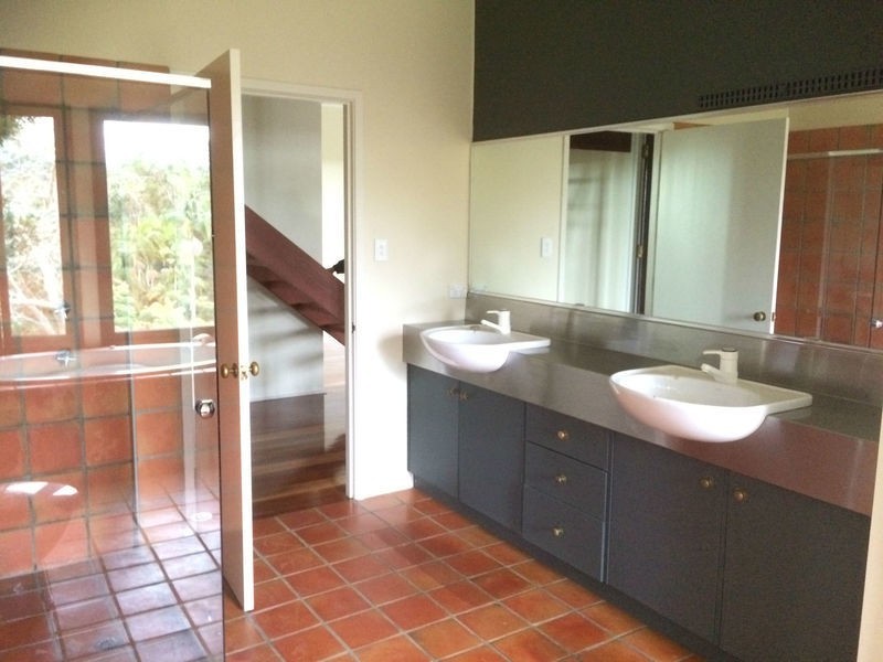 20  Taylors Lane, Ewingsdale NSW 2481