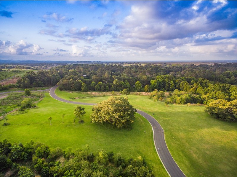 92 Plantation Drive, Ewingsdale NSW 2481