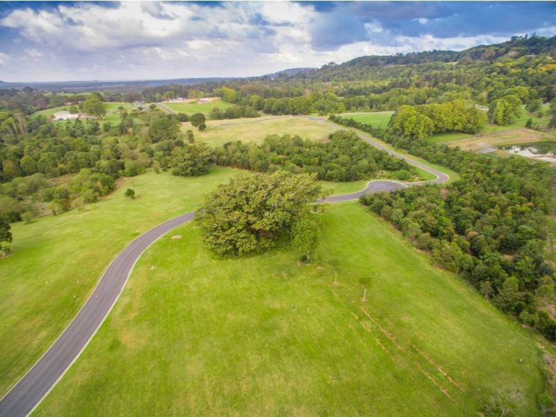 92 Plantation Drive, Ewingsdale NSW 2481