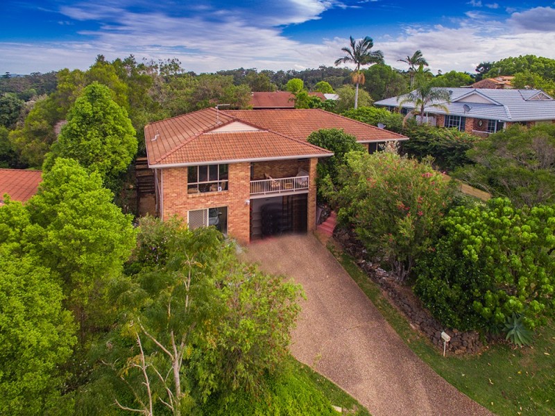 9 Jarrah Crescent, Ocean Shores NSW 2483