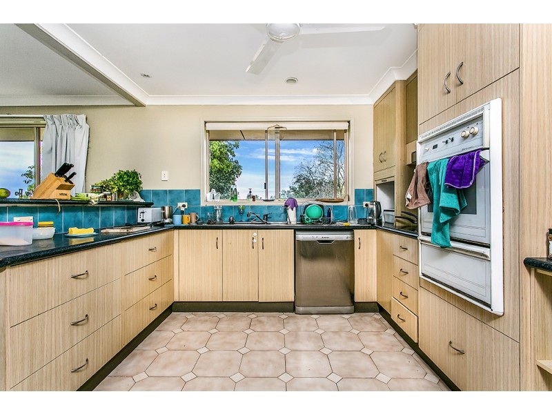 9 Jarrah Crescent, Ocean Shores NSW 2483