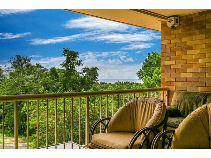 9 Jarrah Crescent, Ocean Shores NSW 2483