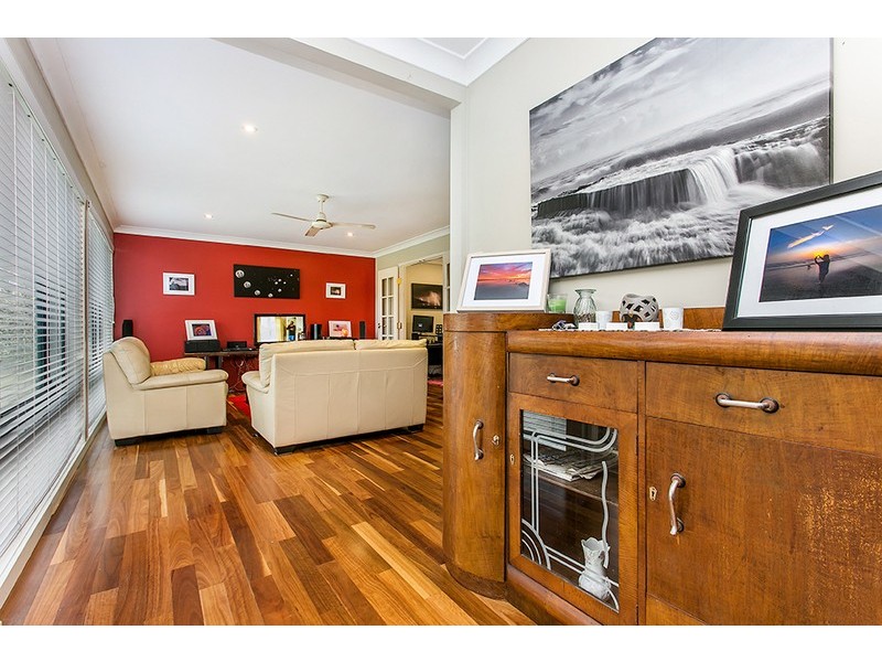 6 Terrara Court, Ocean Shores NSW 2483