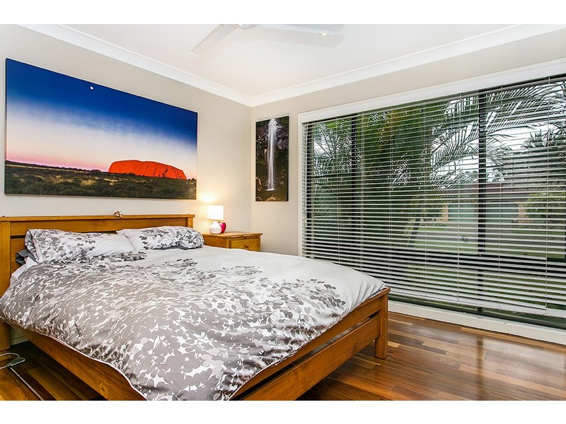 6 Terrara Court, Ocean Shores NSW 2483