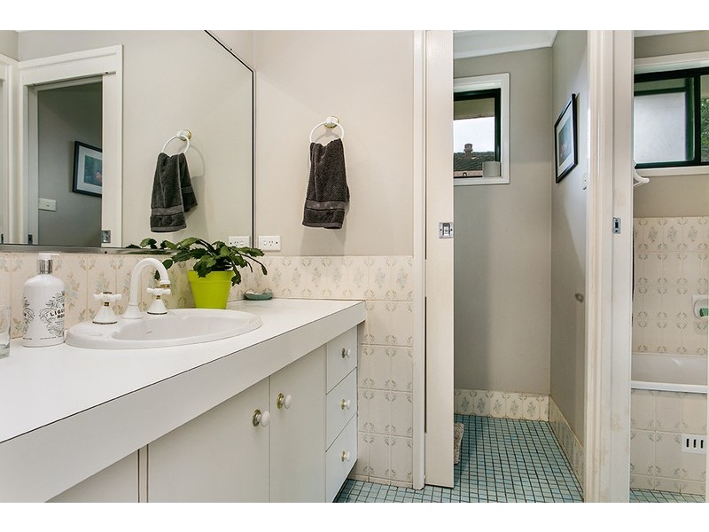 6 Terrara Court, Ocean Shores NSW 2483