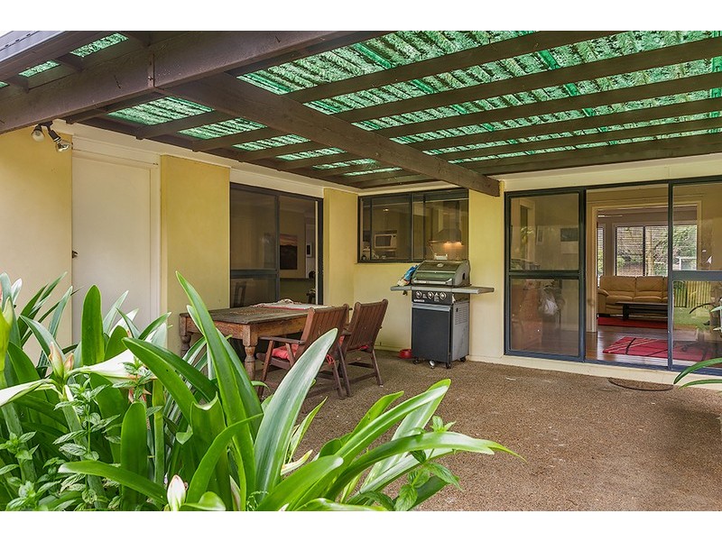 6 Terrara Court, Ocean Shores NSW 2483