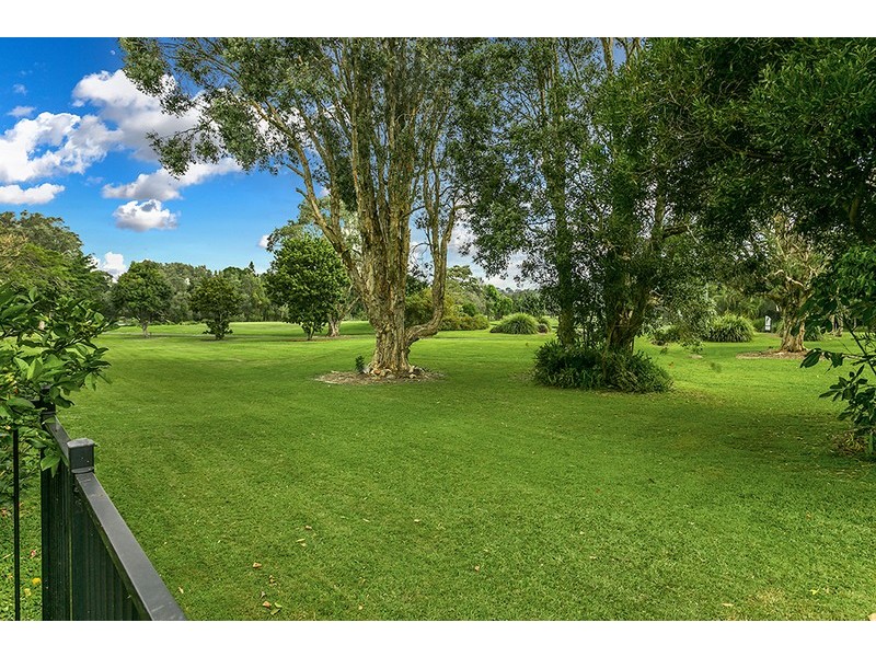 6 Terrara Court, Ocean Shores NSW 2483