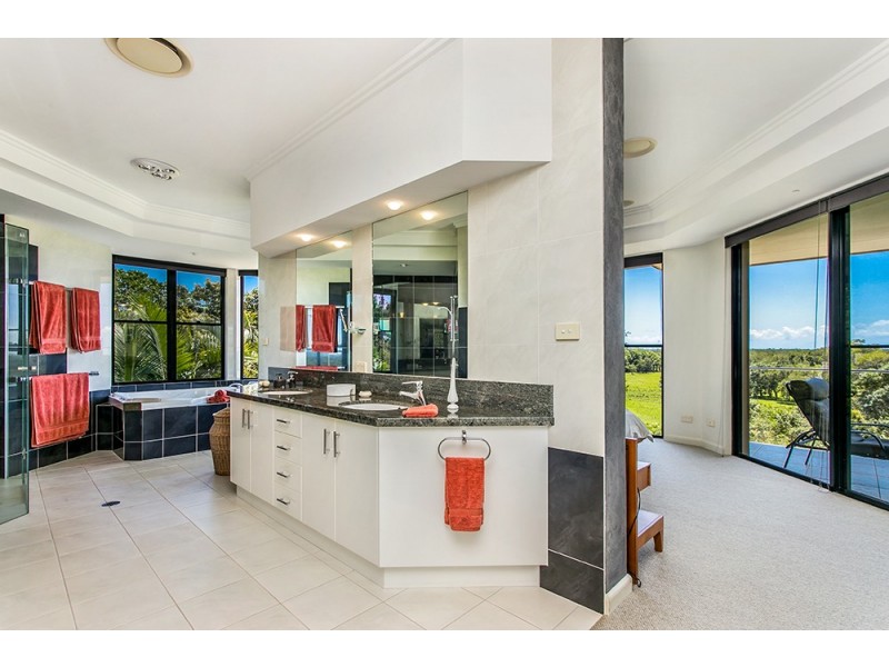 60 Bay Vista Lane, Ewingsdale NSW 2481