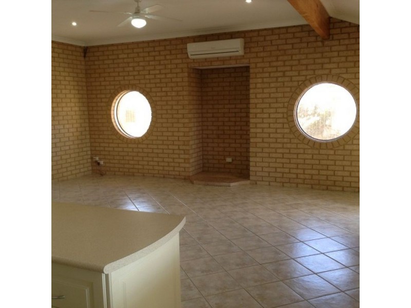 12 Shetland Rise, Kinross WA 6028