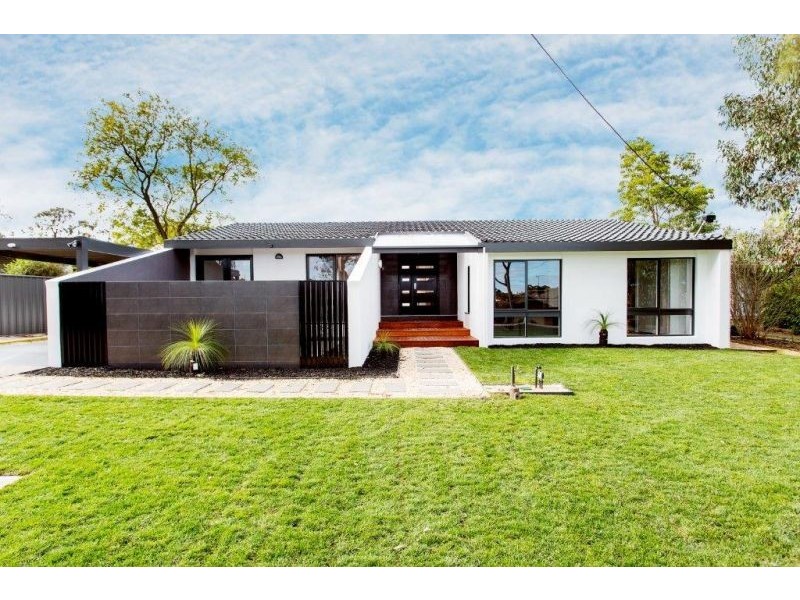 98 Harley Street, Strathdale VIC 3550