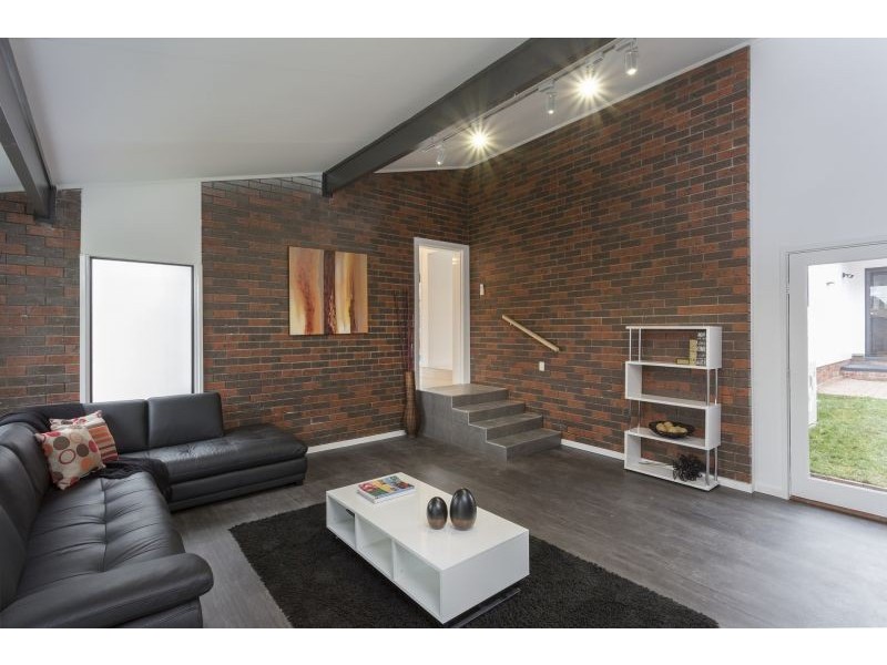 98 Harley Street, Strathdale VIC 3550