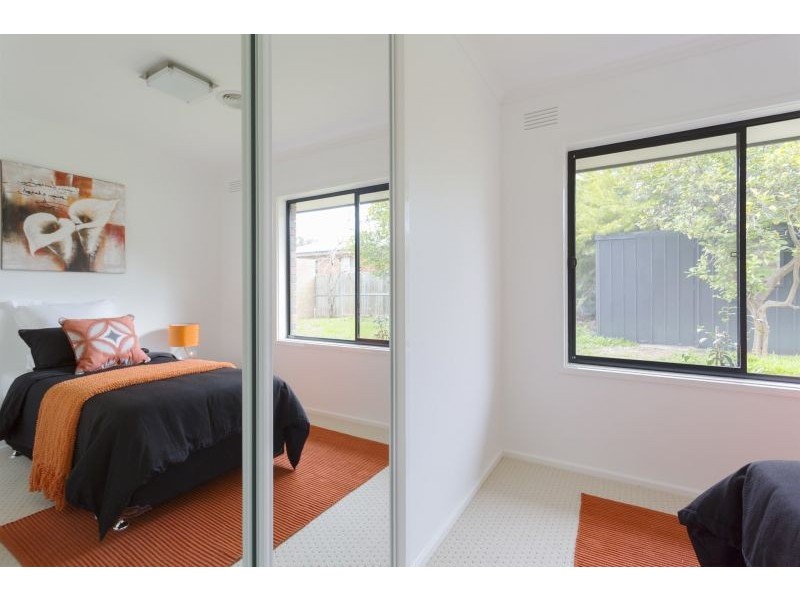 98 Harley Street, Strathdale VIC 3550