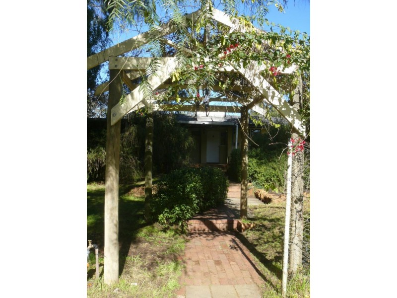 100 Leith Street, Chidlow WA 6556