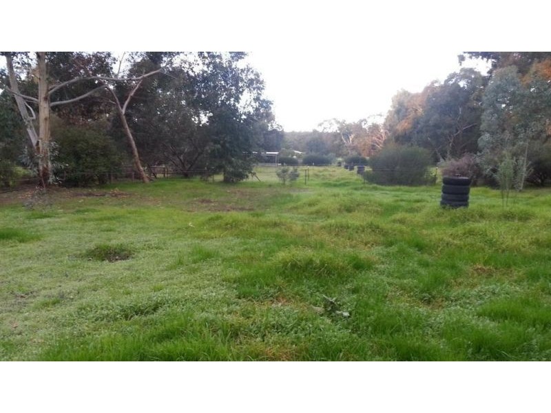 100 Leith Street, Chidlow WA 6556