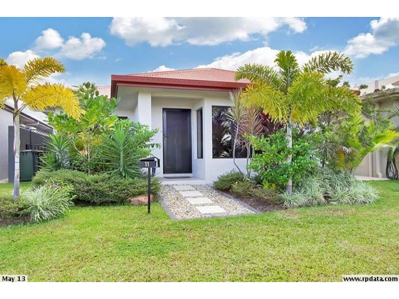 11 Flagstone Terrace, Smithfield QLD 4878