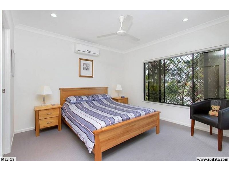 11 Flagstone Terrace, Smithfield QLD 4878