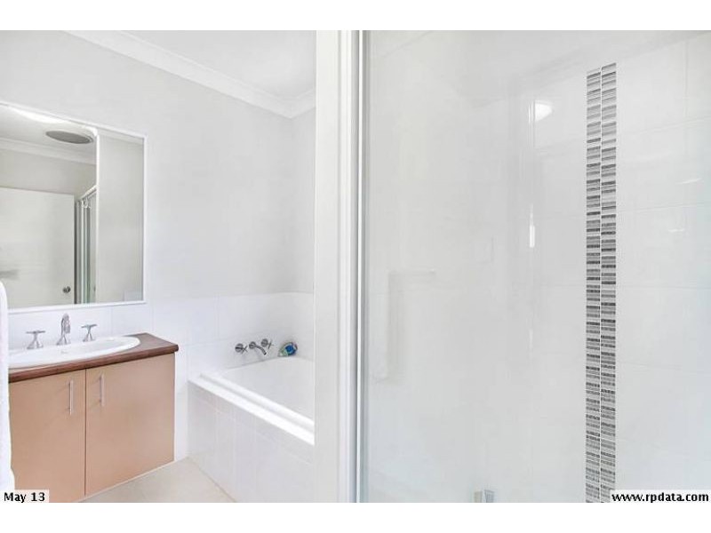 11 Flagstone Terrace, Smithfield QLD 4878