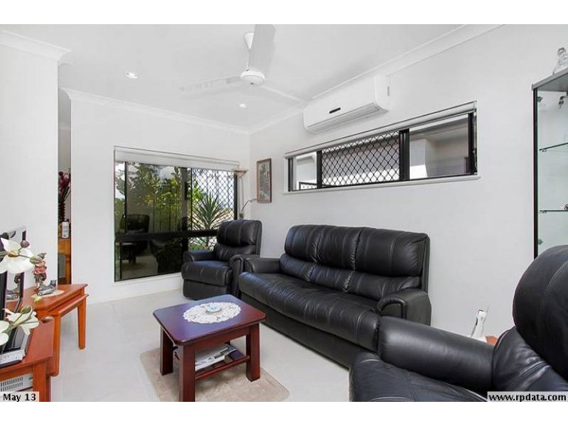11 Flagstone Terrace, Smithfield QLD 4878