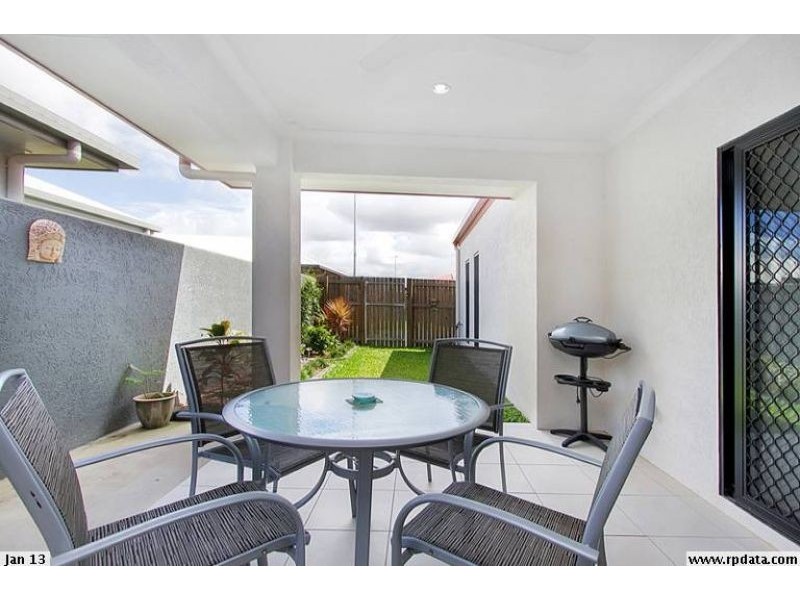 11 Flagstone Terrace, Smithfield QLD 4878