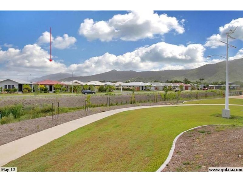 11 Flagstone Terrace, Smithfield QLD 4878