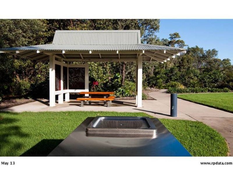 11 Flagstone Terrace, Smithfield QLD 4878