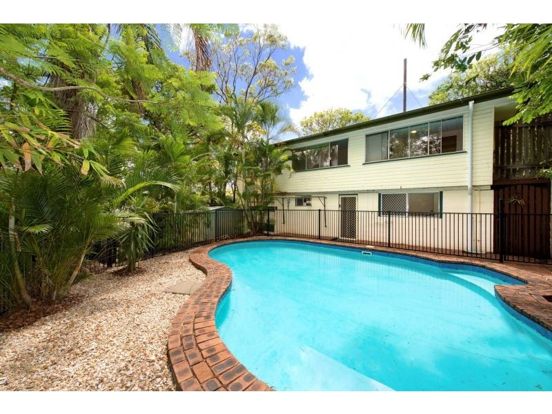 44 Burchell Street, Carina QLD 4152