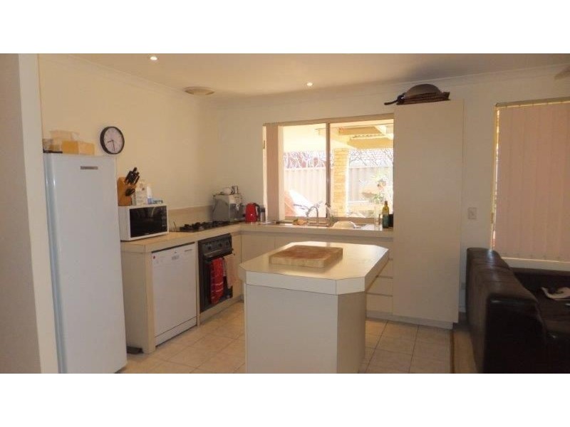 12 Shinners Green, Clarkson WA 6030