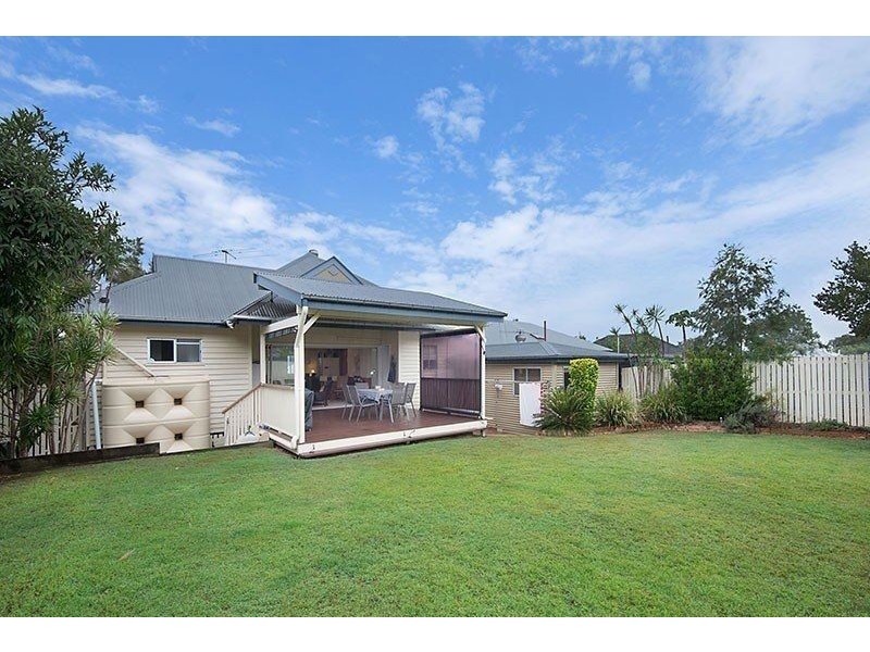 34 Maple St, Wavell Heights QLD 4012