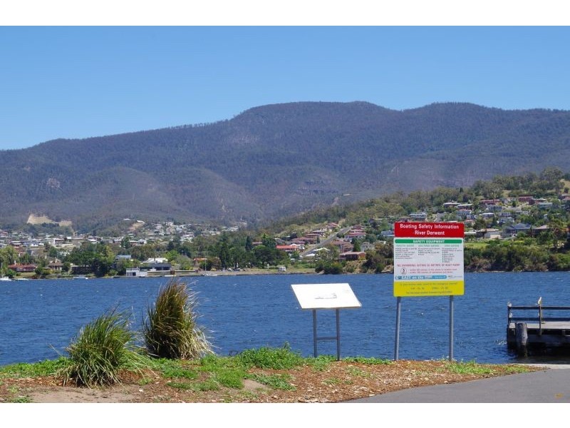 1/28 Henty Close, Old Beach TAS 7017