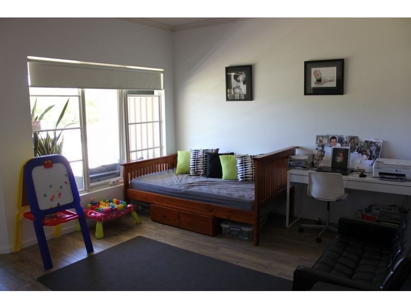 59 Kooljak Rd, Broadwater WA 6280