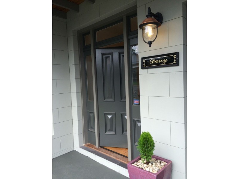 11 Barber St, Mayfield NSW 2304