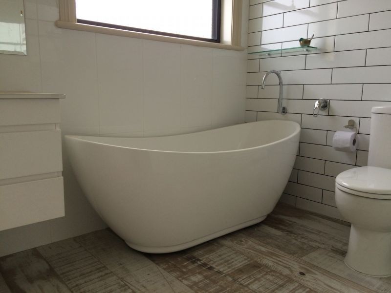 11 Barber St, Mayfield NSW 2304